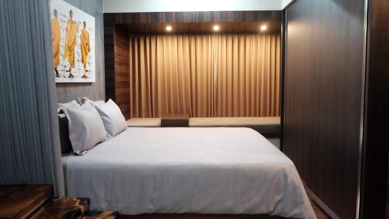 Lavenderbnb Room 2 At Uttara The Icon Apartment Yogyakarta Exterior foto